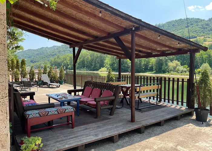 아파트 Zelenika Drina