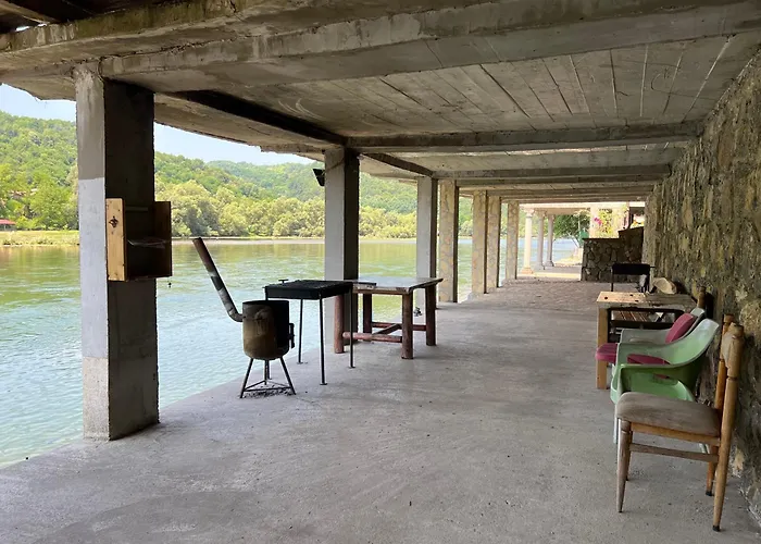 Zelenika Drina 아파트